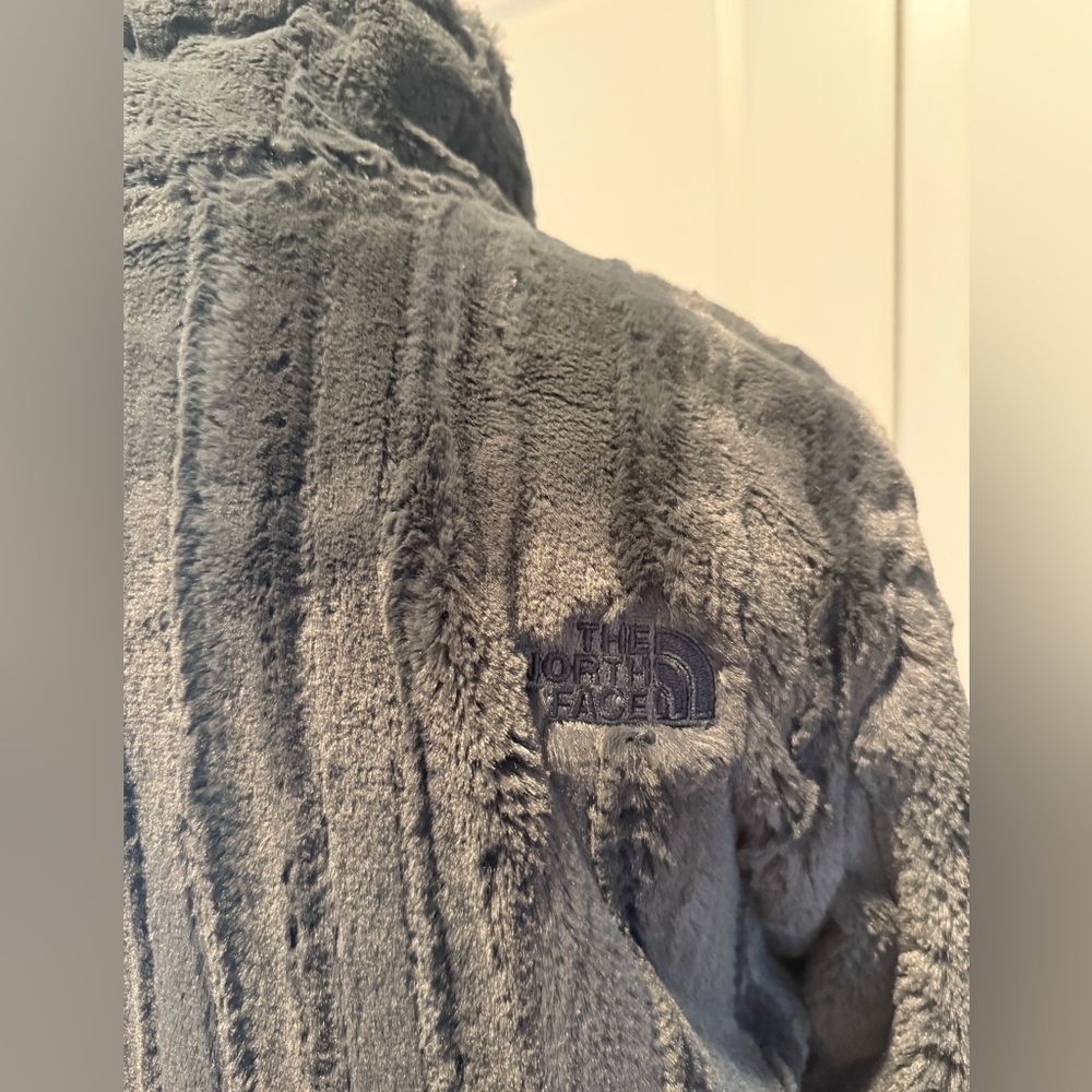 The North Face Women's Faux Fur Grey Teddy Jacket Size S - Picture 6 of 11